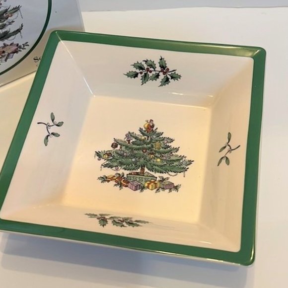 Spode Christmas Tree Square Tray - Picture 2 of 3